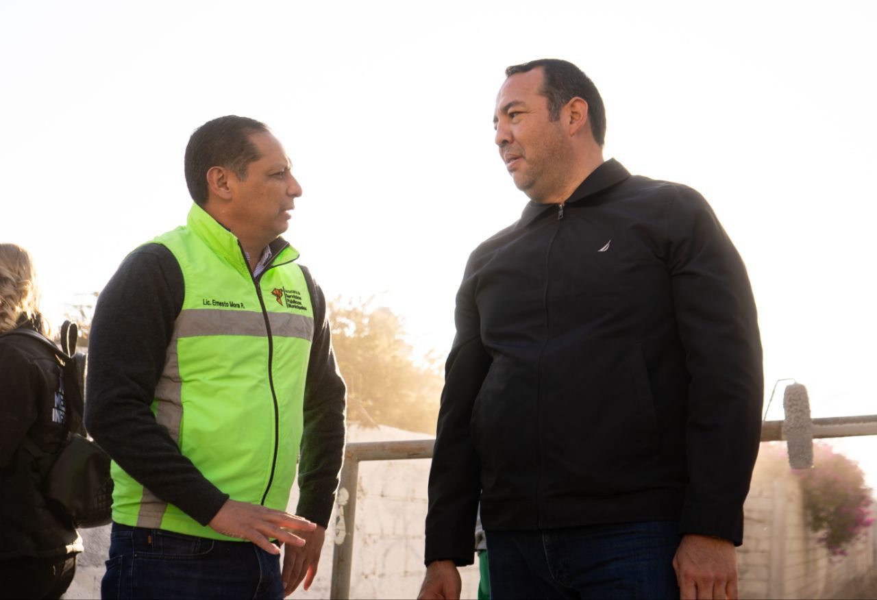 Roberto Cabrera supervisa trabajos de Servicios Públicos en la colonia ...